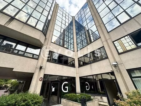location bureaux 600 m²