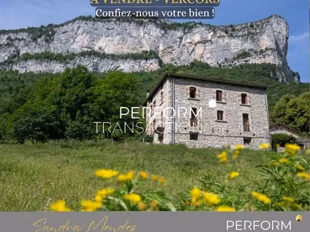 authentique maison en pierre au cœur du vercors – 230 m² habitables – 23 000 m² de terrain