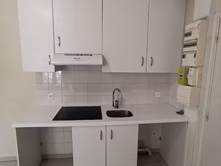location appartement 2 pièces  27.28m²  le bourget