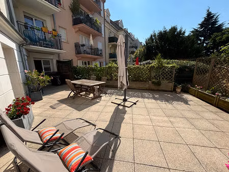 location appartement 3 pièces  61.54m²  le plessis