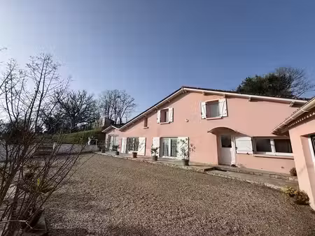 jolie maison 134m2 avec jardin et garage double
