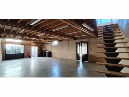 local professionnel à vendre airvault 2 pièce(s) 150m2 88 500€