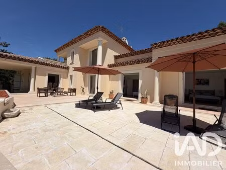 maison à châteauneuf-grasse (06740)