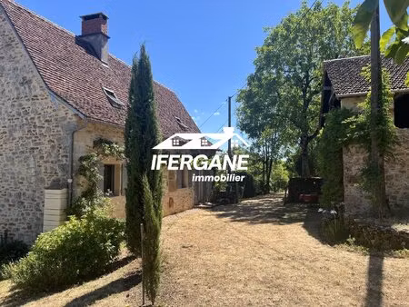 proche figeac – authentique maison quercynoise en pierre de plain-pied avec grange