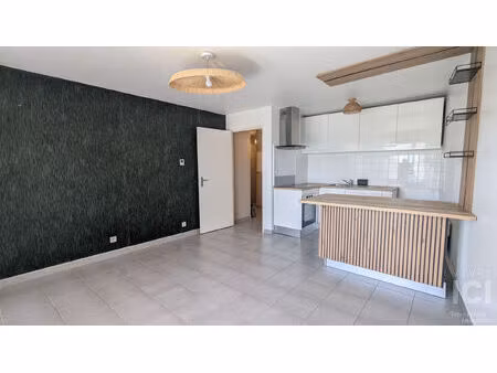 location appartement 2 pièces 43m²