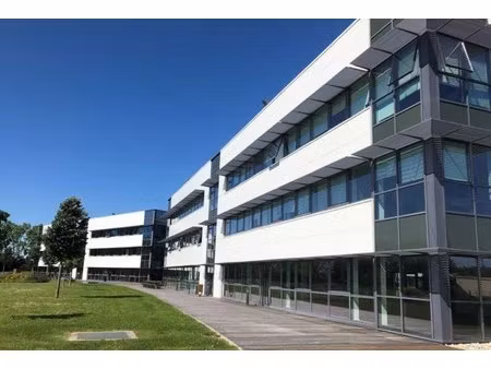 location local professionnel 2 818m² toulouse 31100