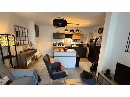 vente appartement 2 pièces 38m2 six-fours-les-plages 83140 - 163400 € - surface privée