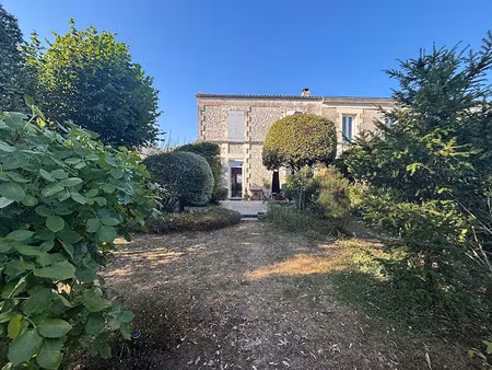 vente maison 5 pièces 125 m² à meschers-sur-gironde (17132)  449 000 €