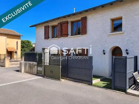 au coeur du charmant et tranquille village de colombier-saugnieu