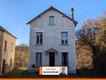 maison de 66m²  5 pièces à rénover située à nizerolles ( 03250 )