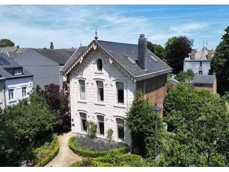 maison d'habitation + possibilité de profession libérale