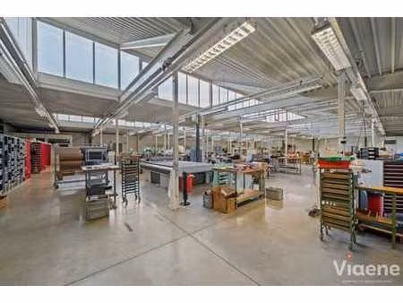 recent industriegebouw 1.740 m²