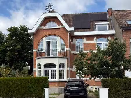 superbe maison de maître à ternat 261