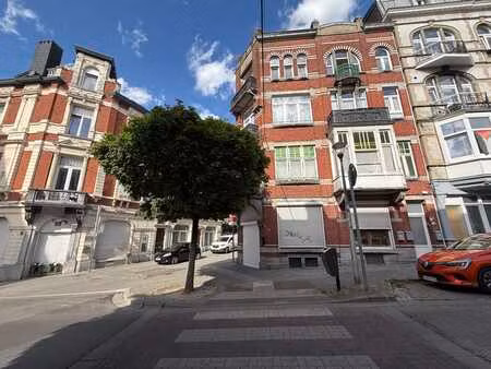 local entreposage -100m2