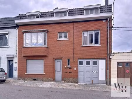 immeuble de rapport à vendre à rue des grogères 40-42 marcinelle (rbw40378)