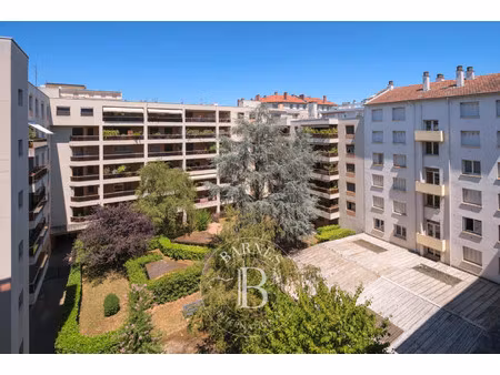 appartement de luxe à vendre dans le quartier les brotteaux-bellecombe-masséna