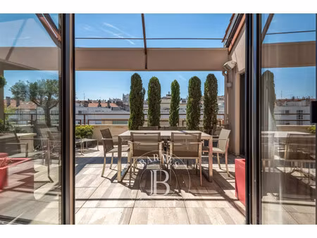 appartement de luxe à vendre dans le quartier tête d'or-foch-vitton