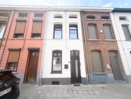 charmante maison 2 façades rénovée au cœur de binche