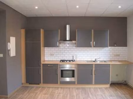 appartement 1 ch. à louer à courcelles