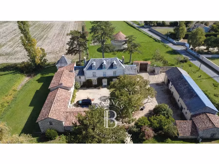 manoir à vendre à poitiers