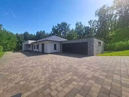magnifique villa entièrement rénovée.