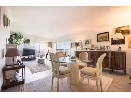 magnifique appartement 2 chambres + garage