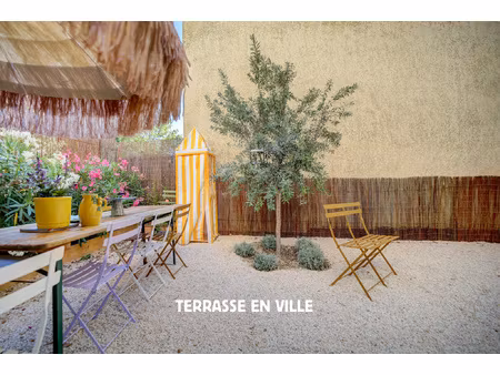 saint cyr sur mer - immeuble - appartement - terrasse- local