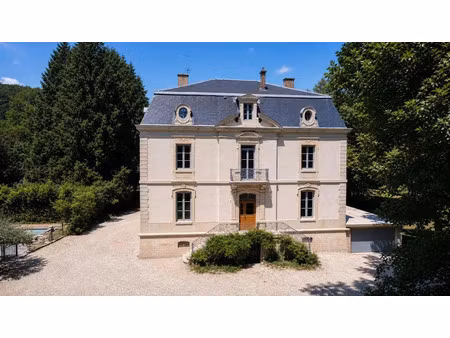 vente propriété 10 pièces 360.19 m² à neuville-sur-ain (01160)  930 000 €