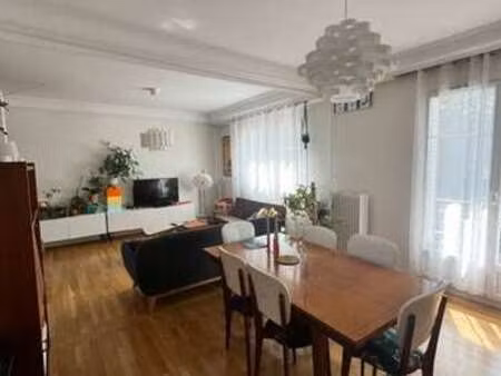 location appartement 3 pièces meublé à grenoble (38000) : à louer 3 pièces meublé / 83m² g
