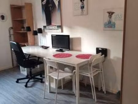 location appartement t1 meublé à nîmes (30000) : à louer t1 meublé / 20m² nîmes