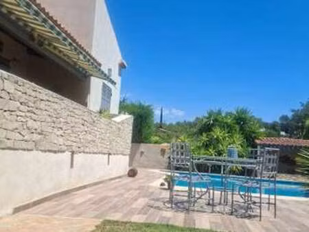 location maison meublé à aubagne (13400) : à louer meublé / 25m² aubagne