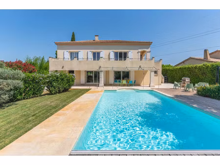 maison de luxe à vendre à la barben