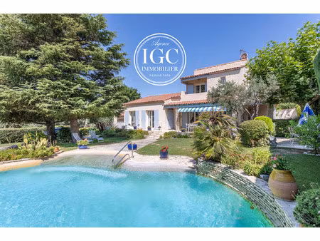 maison de luxe à vendre dans le quartier avenue de marseille-liourat