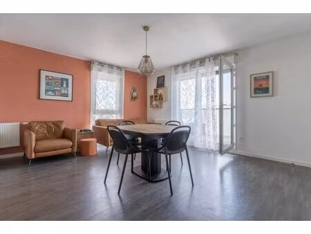appartement de 5 pièces de 96 m² à bezons