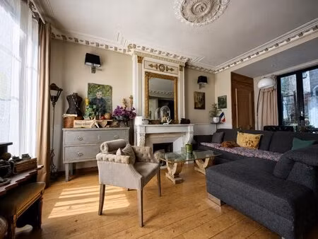 maison 197 m² à honfleur avec grande terrasse en centre ville
