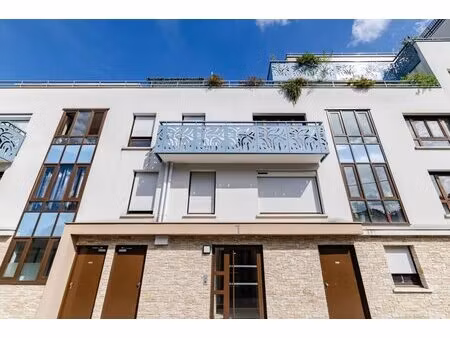 appartement 3 pièces de 65 m² à saint-denis
