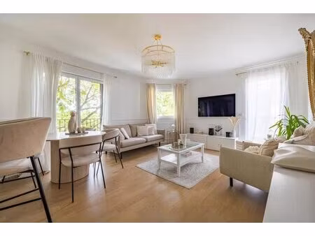 appartement de 3 pièces de 69 m² à pantin