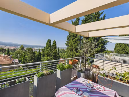 appartement de luxe à vendre dans le quartier comtale-cente-cours mirabeau