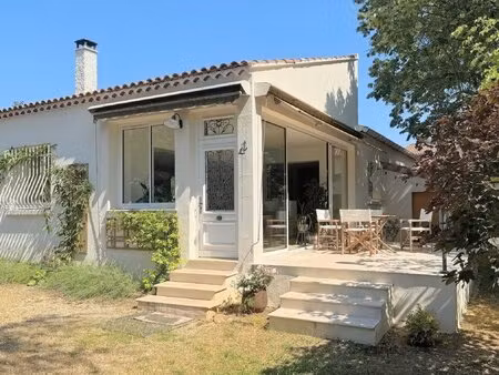 coup de cœur à quissac ! maison entièrement rénovée avec piscine et magnifique jardin
