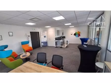 a vendre à blois  bureaux 85m²