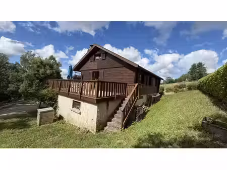 chalet en bois sur 6174 m2 de terrain