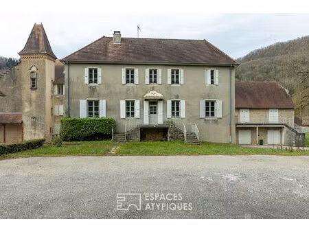 castel du xviie à rénover proche lons-le-saunier