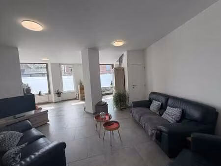 superbe duplex 2 chambres sis au cœur de stambruges