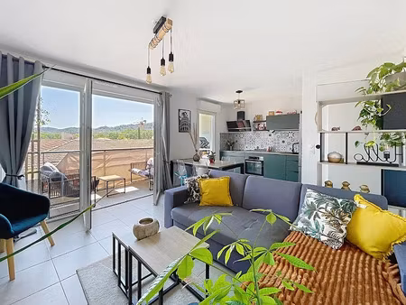 vente appartement 4 pièces 83.14 m² à la roque-d'anthéron (13640)  221 000 €