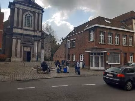mons centre  place eglise de messines  bel appt triplex