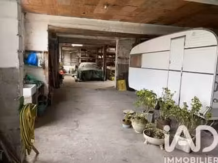 vente garage et parking à nantes (44000) : à vendre / 151m² nantes