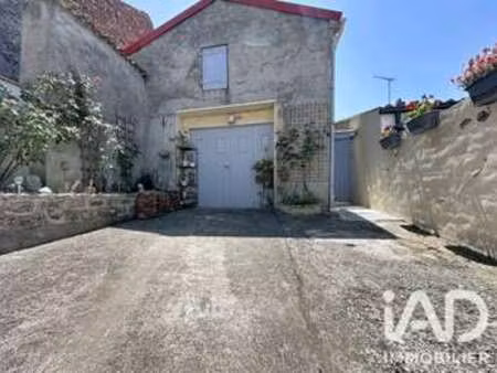 vente maison à saint-pierre-d'amilly (17700) : à vendre / 85m² saint-pierre-d'amilly