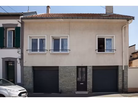 rue de la democratie