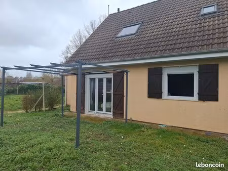 maison 4 pièces de 80m2 avec jardin et garage - charenton-du-cher