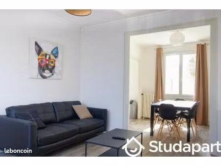 chambre 1 pièce 12 m²